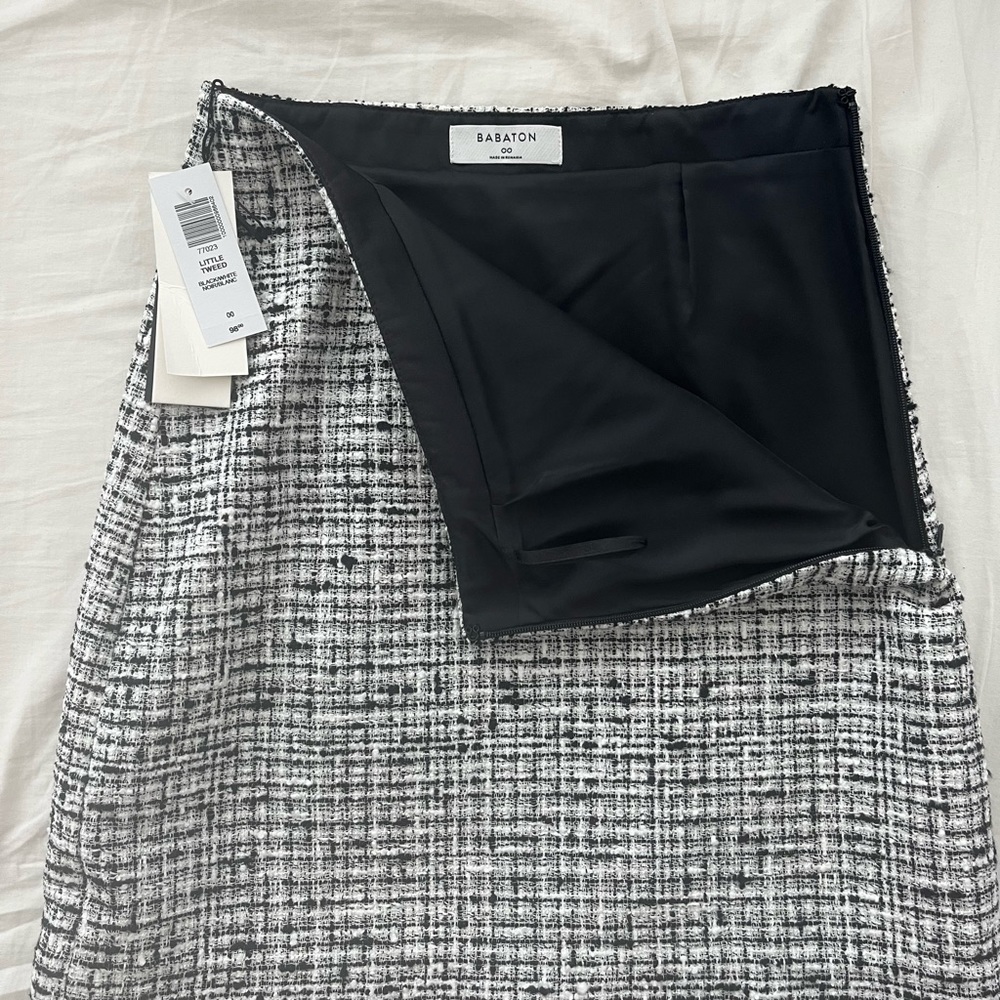 Aritzia Babaton Little Tweed Skirt - Size 00 - Picture 8 of 9